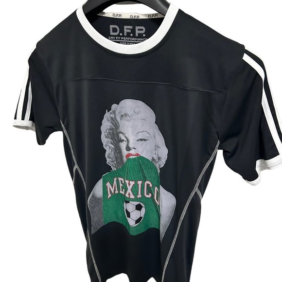 Marilyn Monroe Mexico Soccer Futbol Viva Mexico Graphic T-Shirt Size Sma… - Picture 2 of 6